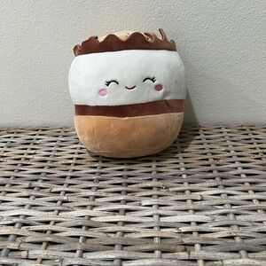 Squishmallows Carmelita the S’more, EUC, toys collectible, plush, kids